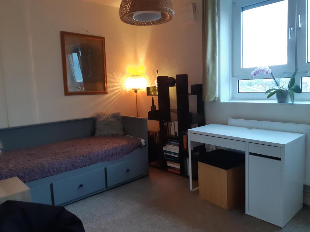 Cosy Room In Camden Town Zone 2 Londres Exterior foto